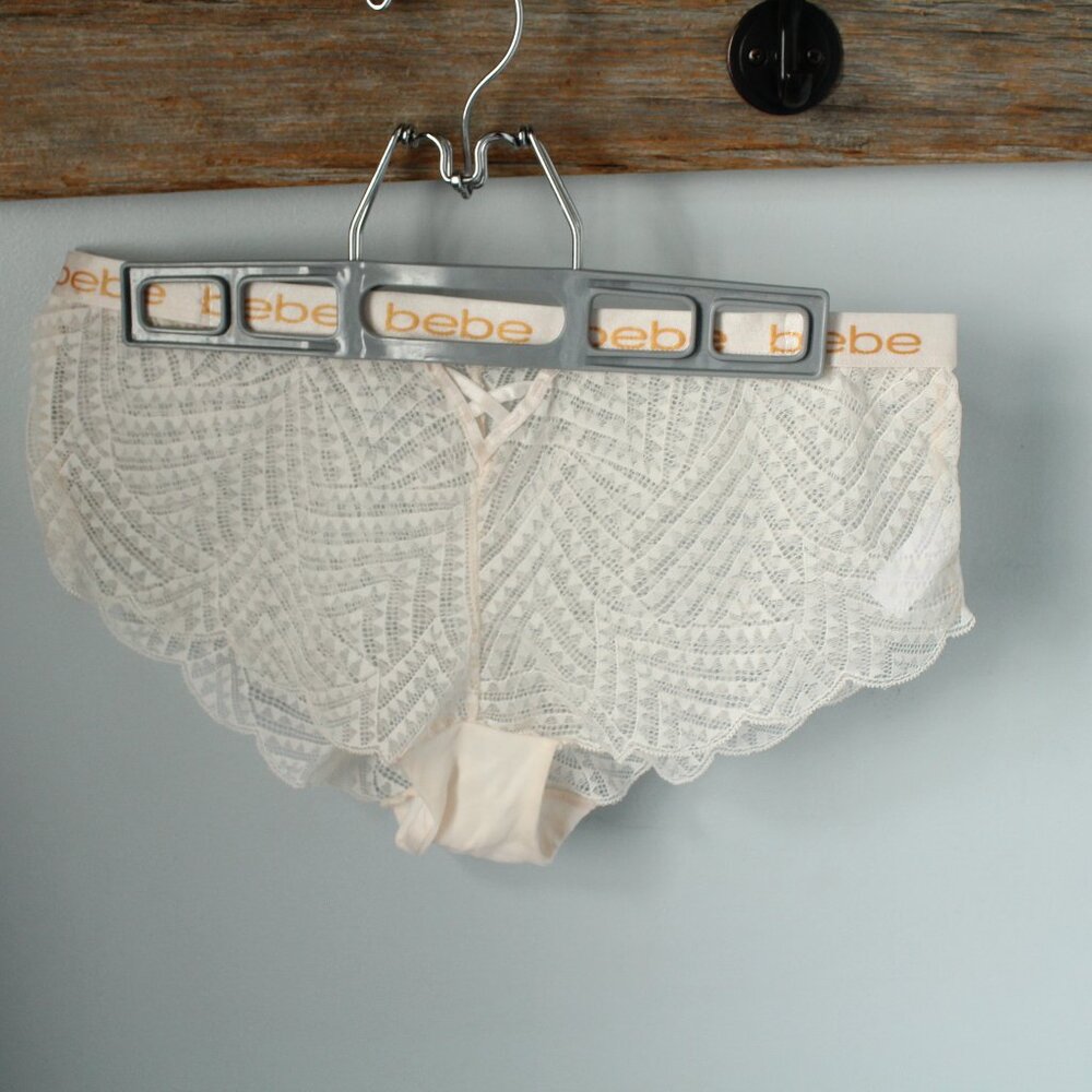 Bebe Intimates Size XL Cream Lace Hipster